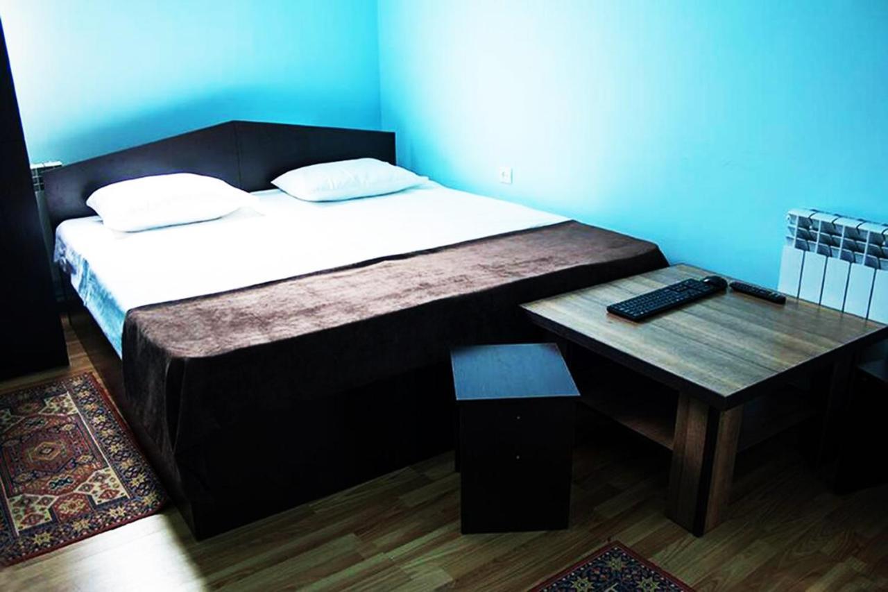 Dom Hostel & Tours Erivan Exterior foto