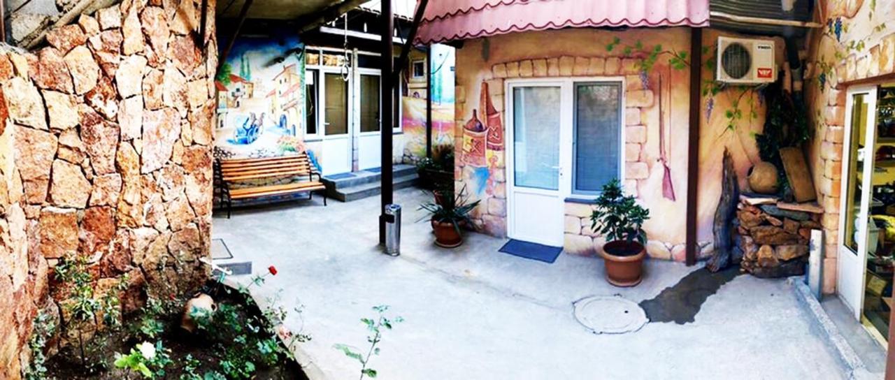 Dom Hostel & Tours Erivan Exterior foto