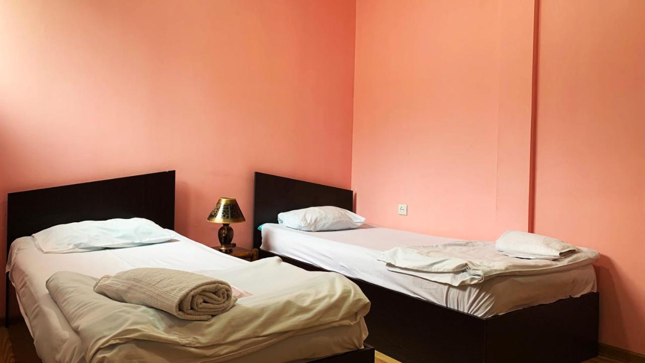 Dom Hostel & Tours Erivan Exterior foto