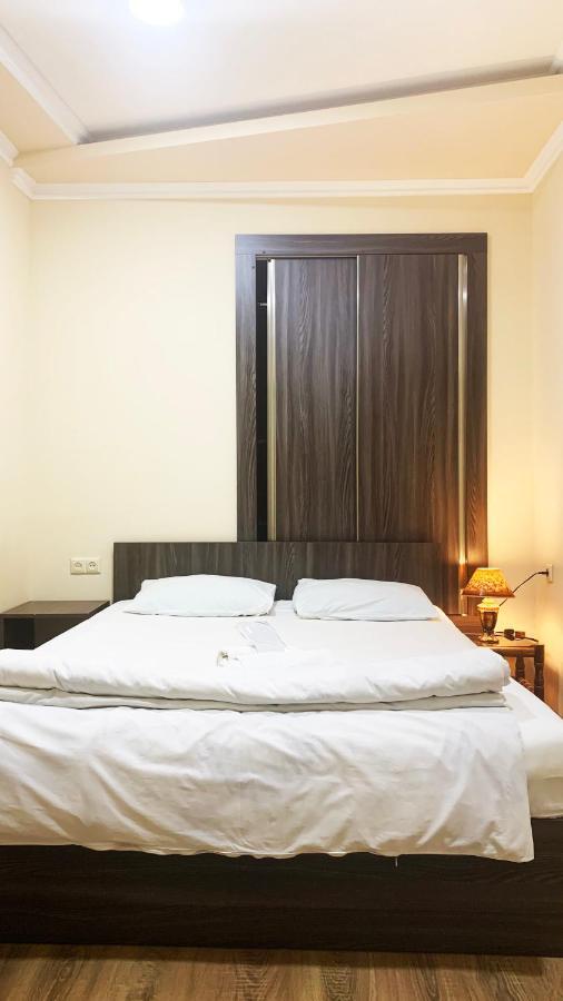 Dom Hostel & Tours Erivan Exterior foto