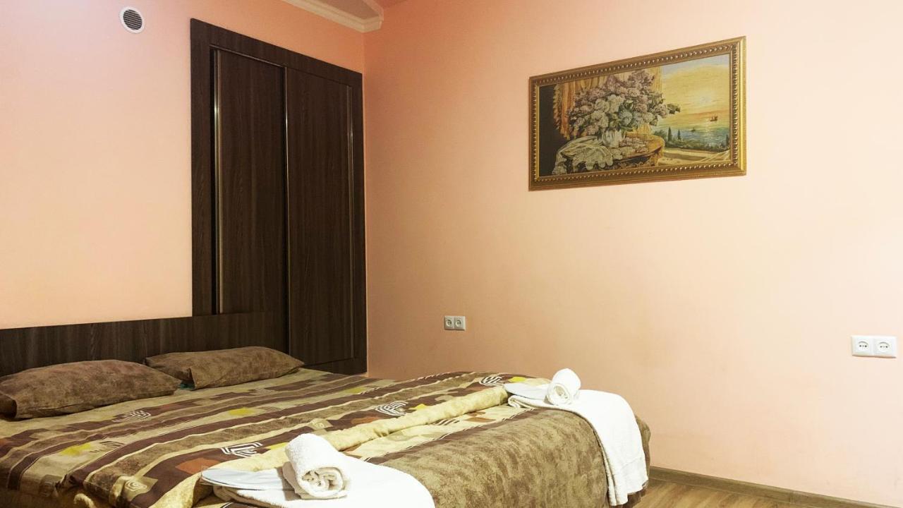 Dom Hostel & Tours Erivan Exterior foto